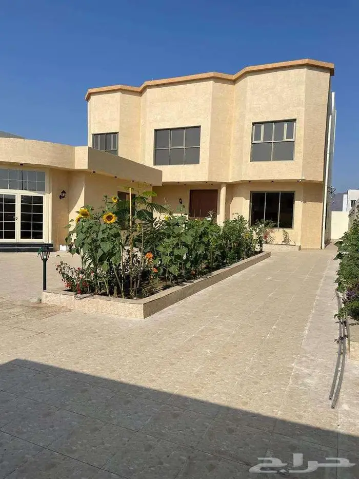 للبيع فلة السكب مساحه كبير 12