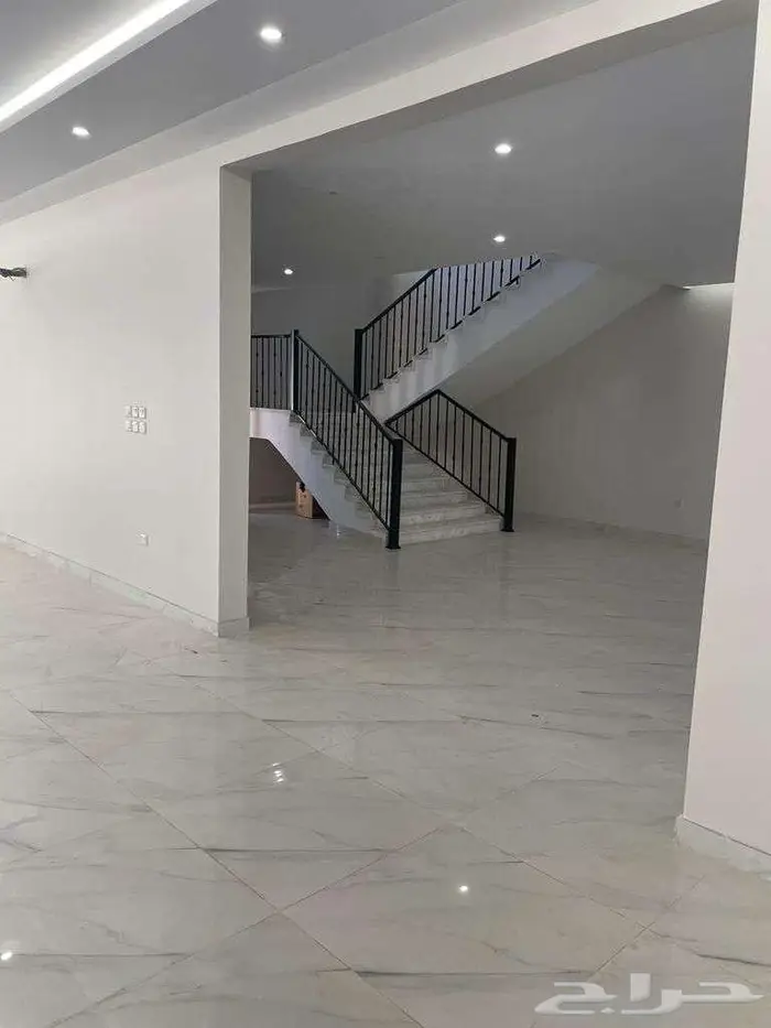 للبيع فلة السكب مساحه كبير 5
