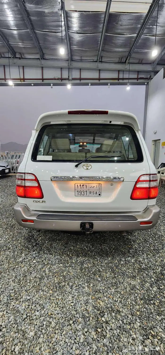 لاندكروزر 2005 فل كامل 4