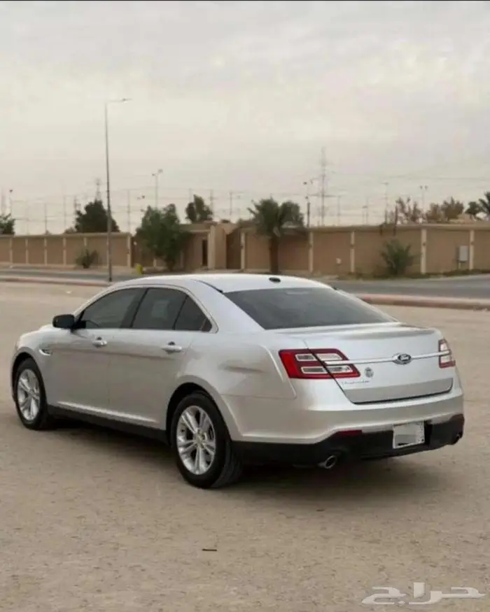 فورد تورس استندر 2015 2