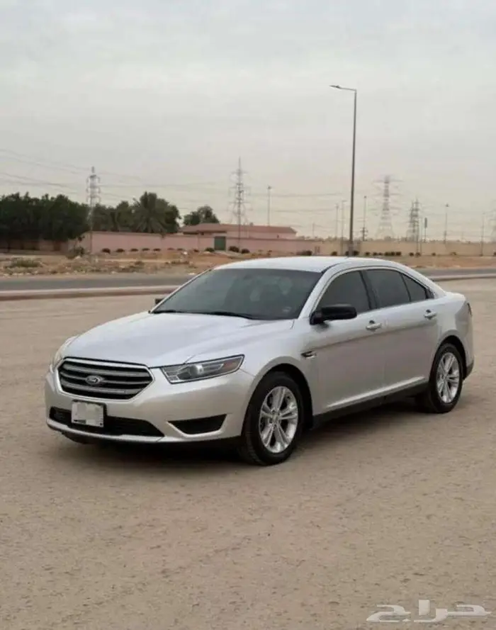 فورد تورس استندر 2015 1