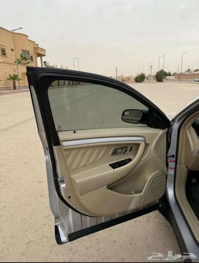 فورد تورس استندر 2015 10