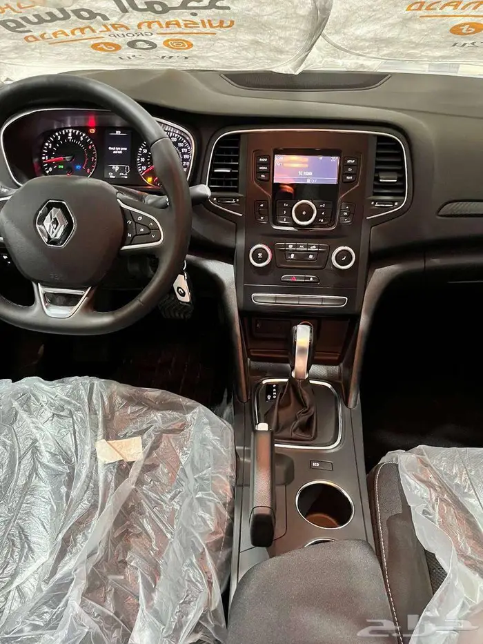 عرض خاص رينو ميجان 1.6 استاندر موديل 2023 بطاقه جمركيه 9