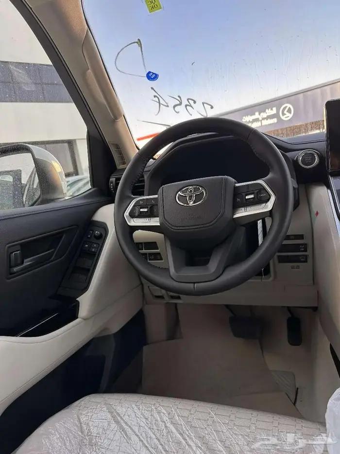 تويوتا لاند كرورز GXR 2 موديل 2025 2