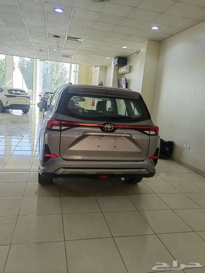 تويوتا فيلوز 2025 GLX 5