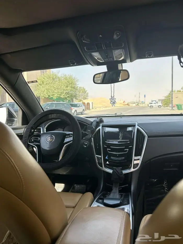 جيب كاديلاك srx 2015 4
