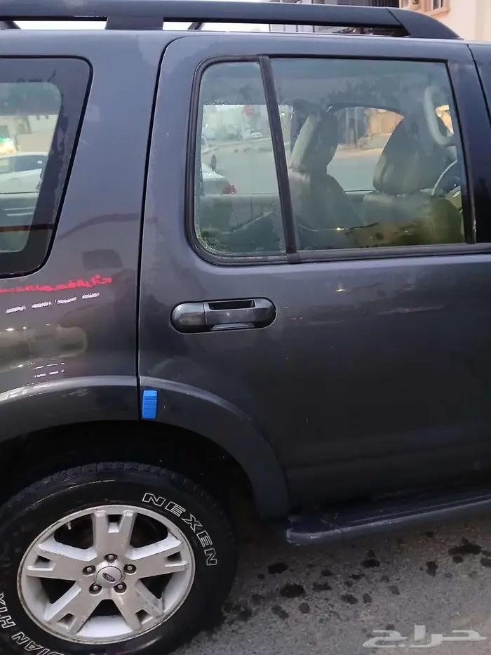 فورد اكسبلورر 2010 11