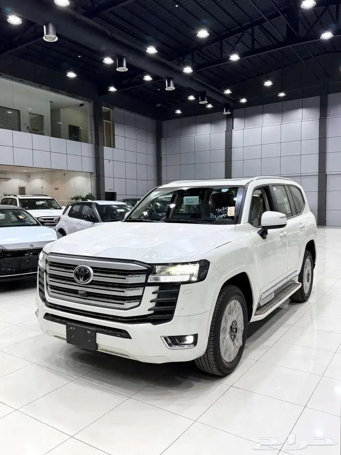 تويوتا لاندكروزر GXR L4 بنزين سعودي 2025 اقل سعر كاش وبنوك 1