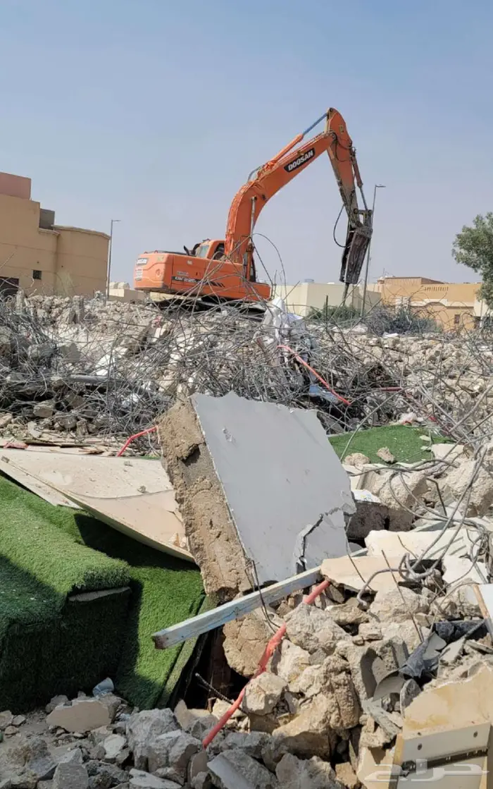 مقاول هدم المباني مقابل المحتويات مجانا  هدم وإزاله المباني 0