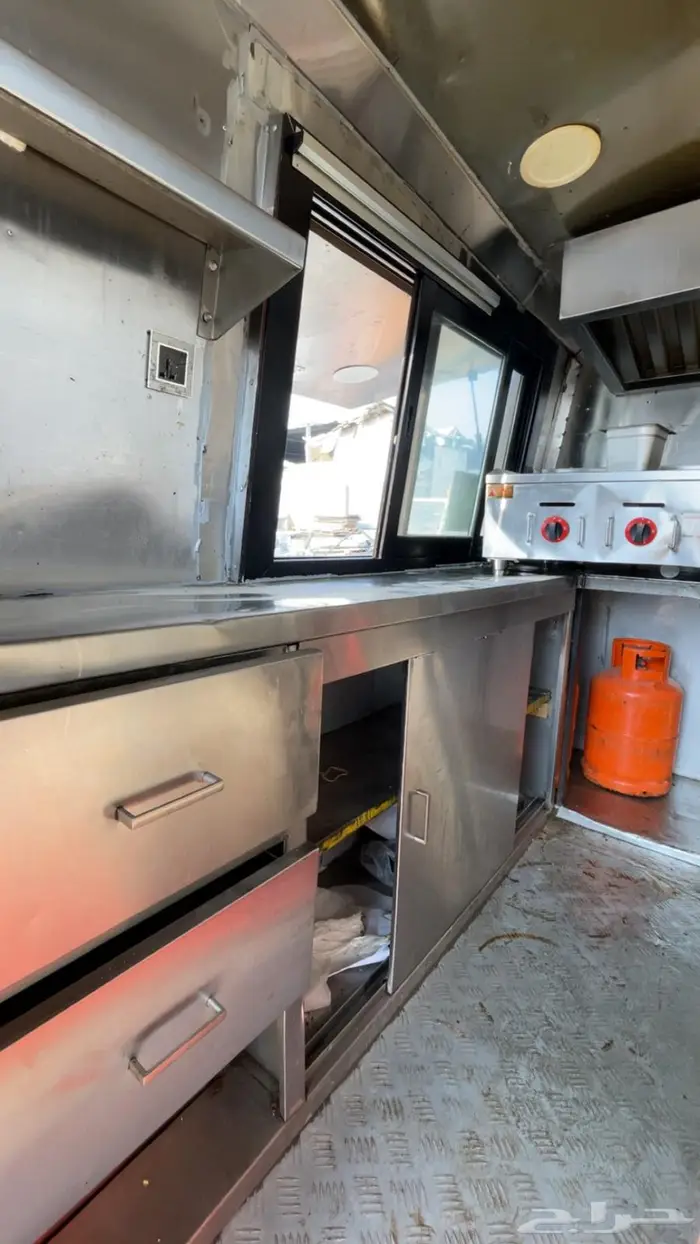 فان او ترك فود للبيع 8