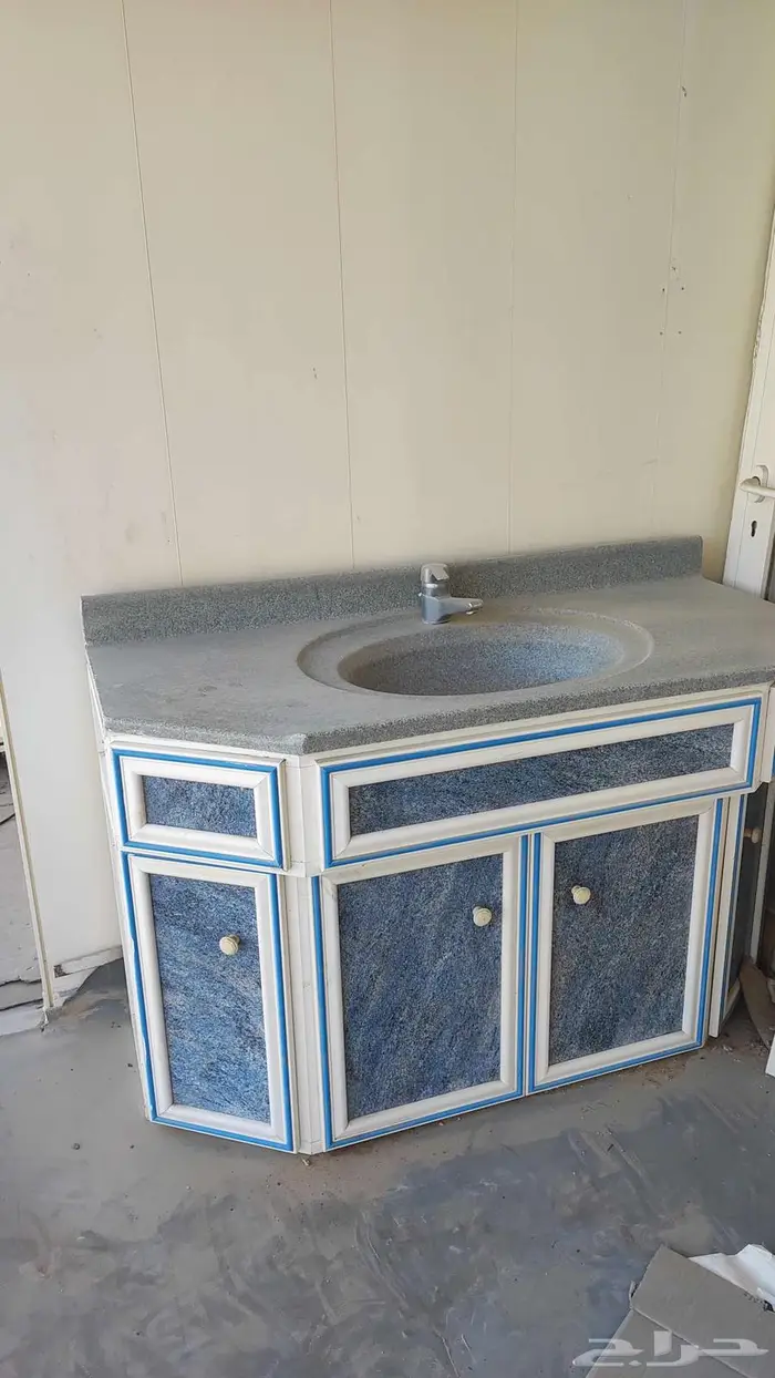 مغسل مع خلاط دولاب المنيوم 0