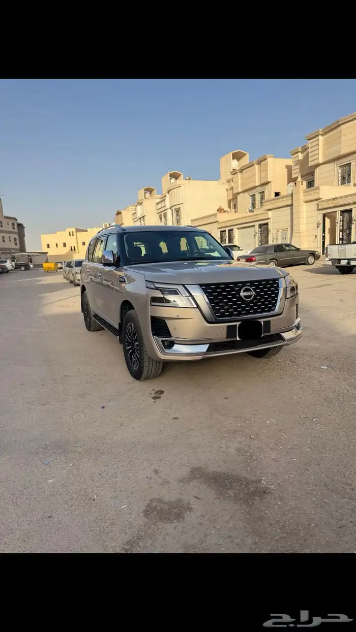 للبيع نيسان باترول بلاتينيوم V6 موديل 2022 2