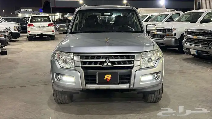 باجيرو دبل فل كامل 2017 (3.8) GLS 2