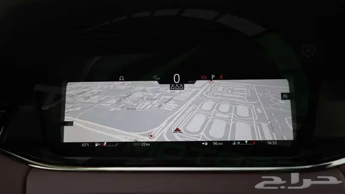 2025 رنج روفر ايفوك P250 D0YNAMIC SE 2.0L اصفار مع ضمان 8