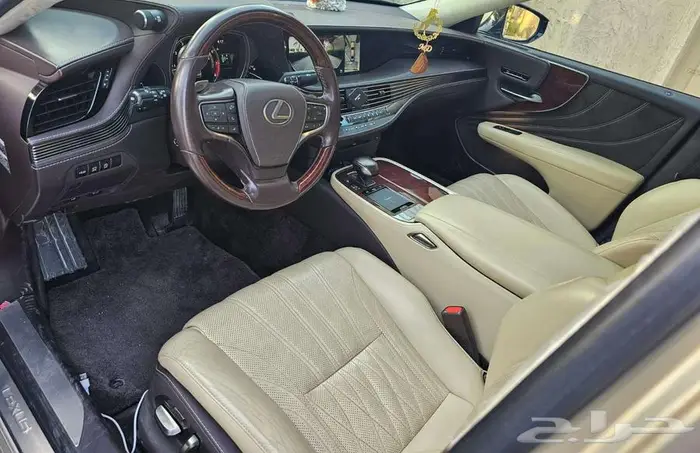 للبيع لكزس 350 LS موديل 2018 12