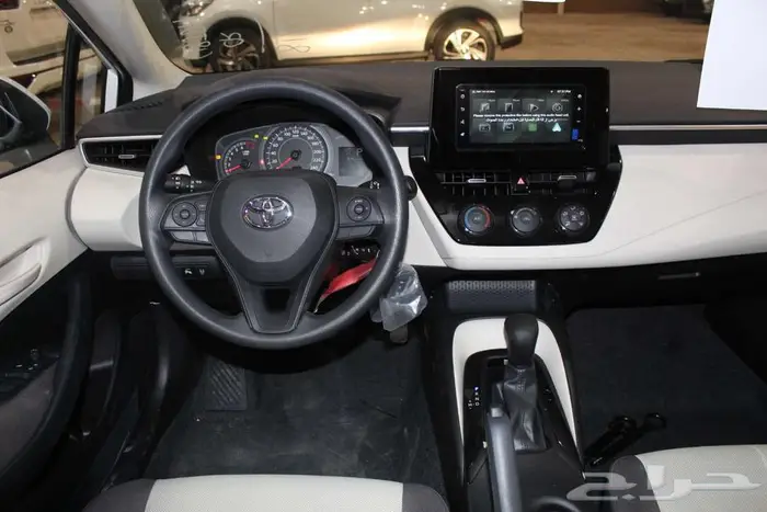 تويوتا كرولا 2.0 XLI بنزين 2025 9