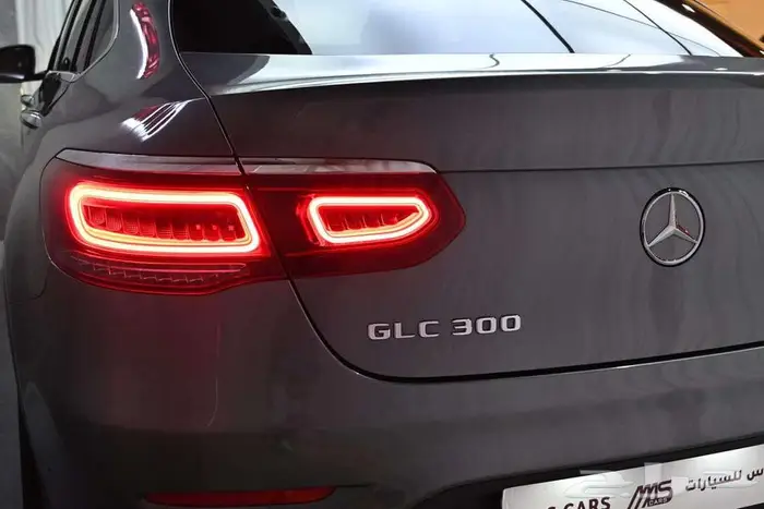 مرسيدس GLC300 2020 خليجي 8