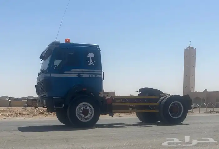 للبيع راس اللبي مورسيدس موديل 86 2