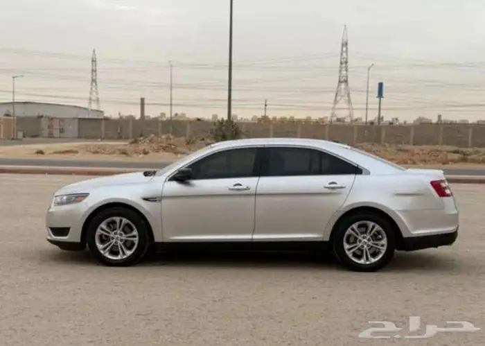 فورد تورس استندر 2015 4
