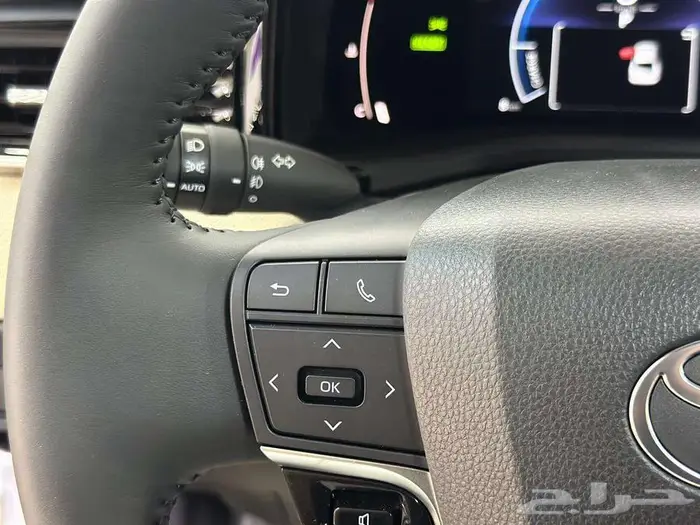 تويوتا كامرى LE بنزين موديل 2025 9