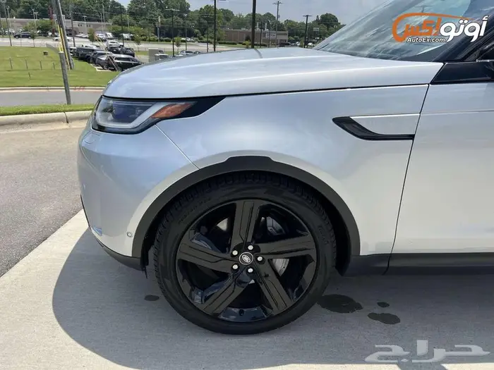 2023 لاند روفر ديسكفري S 7