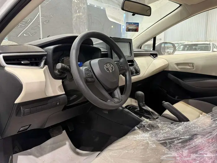 تويوتا كورولا XLI 2.0 طيس بنزين 2025 5