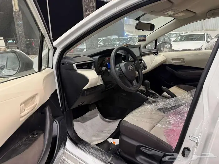 تويوتا كورولا XLI 2.0 طيس بنزين 2025 6