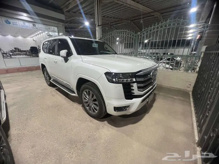 جيب GXR-L4 بنزين 2024 ابيض 1