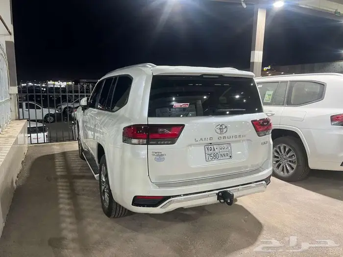جيب GXR-L4 بنزين 2024 ابيض 3