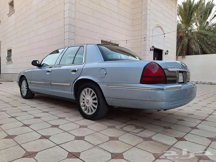فورد قراند ماركيز 2010 3