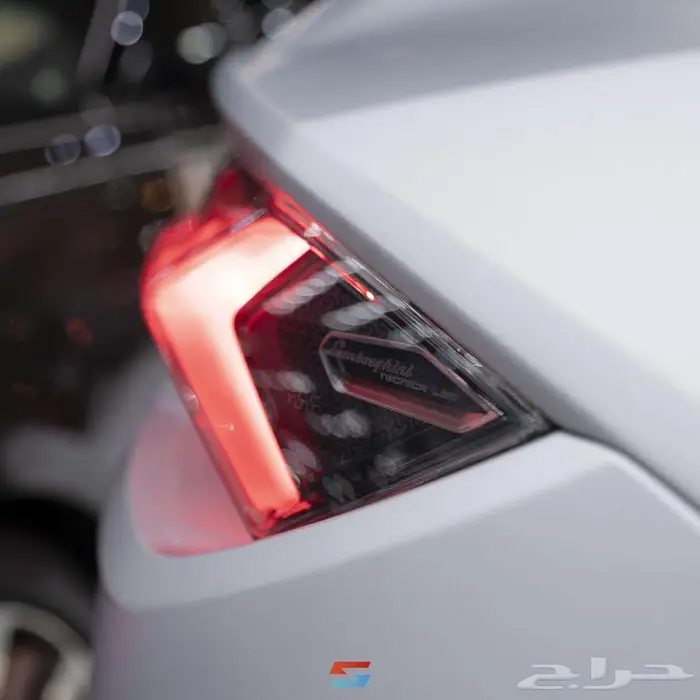 لامبورجيني اوروس بيرفورمانتي موديل 2023 13