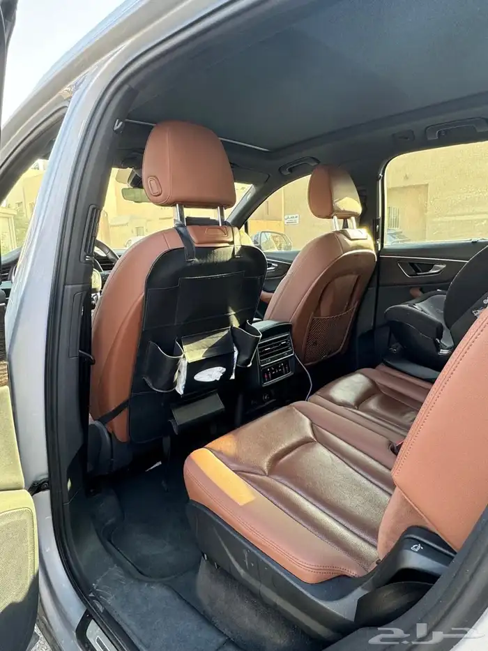 أودي Q7 2020 استخدام شخصي نظيف جدا 11