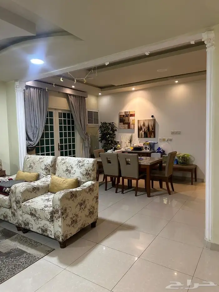 فيلا للبيع .. نظيفه مرممه 5