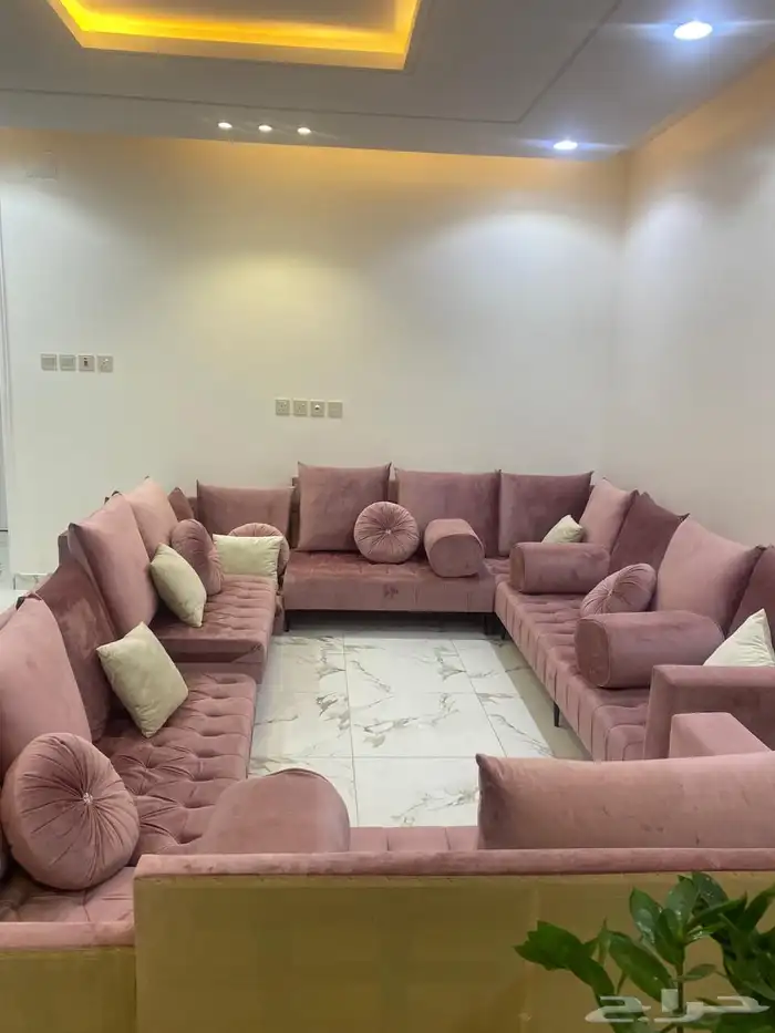 كنب نظيف واسفنجه الدانلوب والخشب الاصلي 4