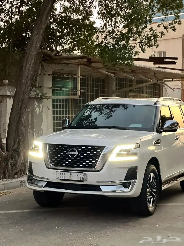 نيسان باترول بلاتينيوم2024 الممشى39 الف 8