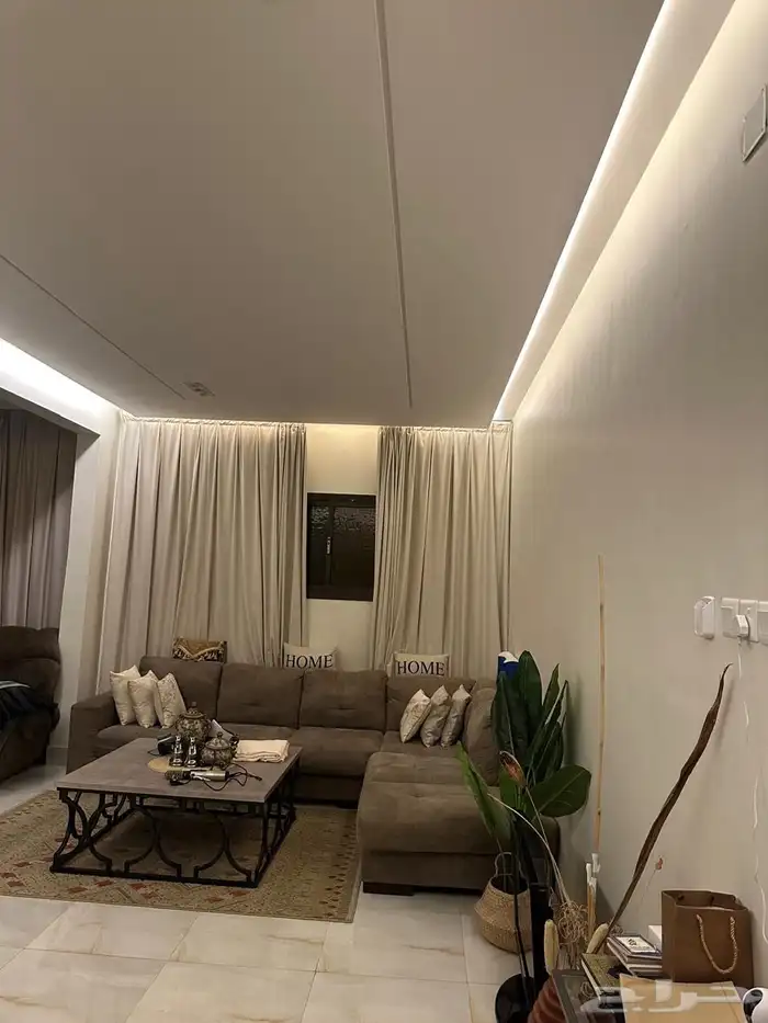 فيلا للبيع .. نظيفه مرممه 3