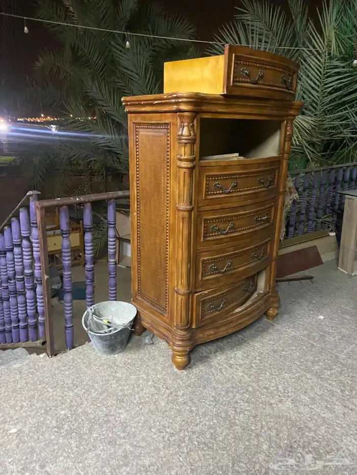 خشب دواليب  واثاث زايد لمن يريده 5