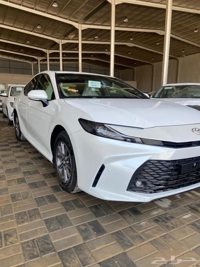 تويوتا كامري 2025 استاندر 1