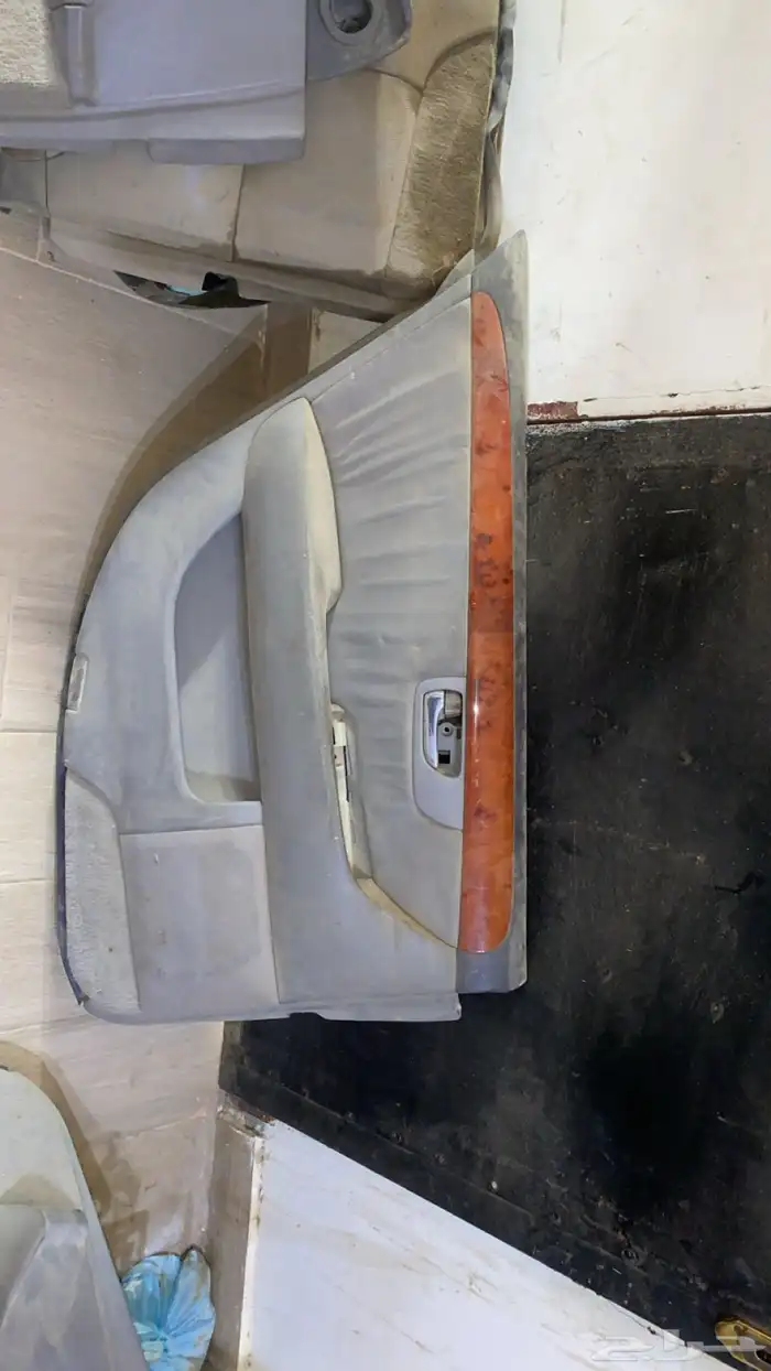 للبيع قطع لكزس 430 2004 جميع ديكورات وبيبان كامله 3