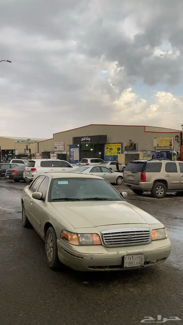 فورد فكتوريا2004 (سعودي) 3