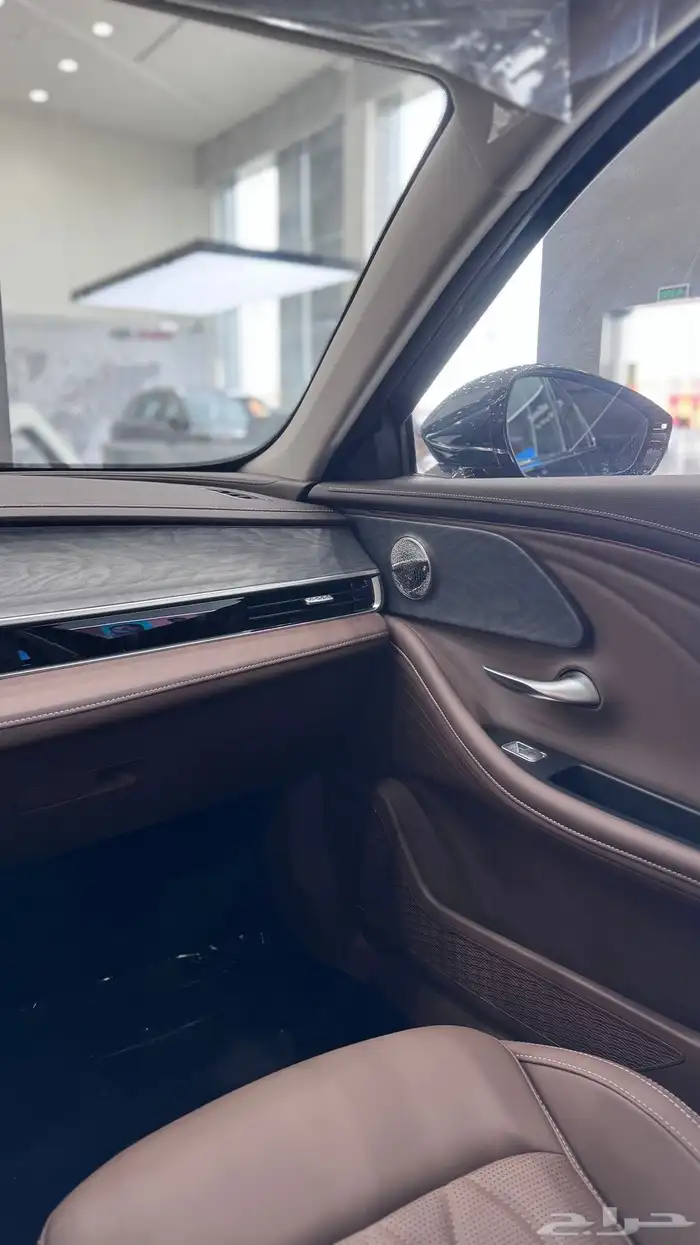 اريزو 8 لاكجري 2026 5