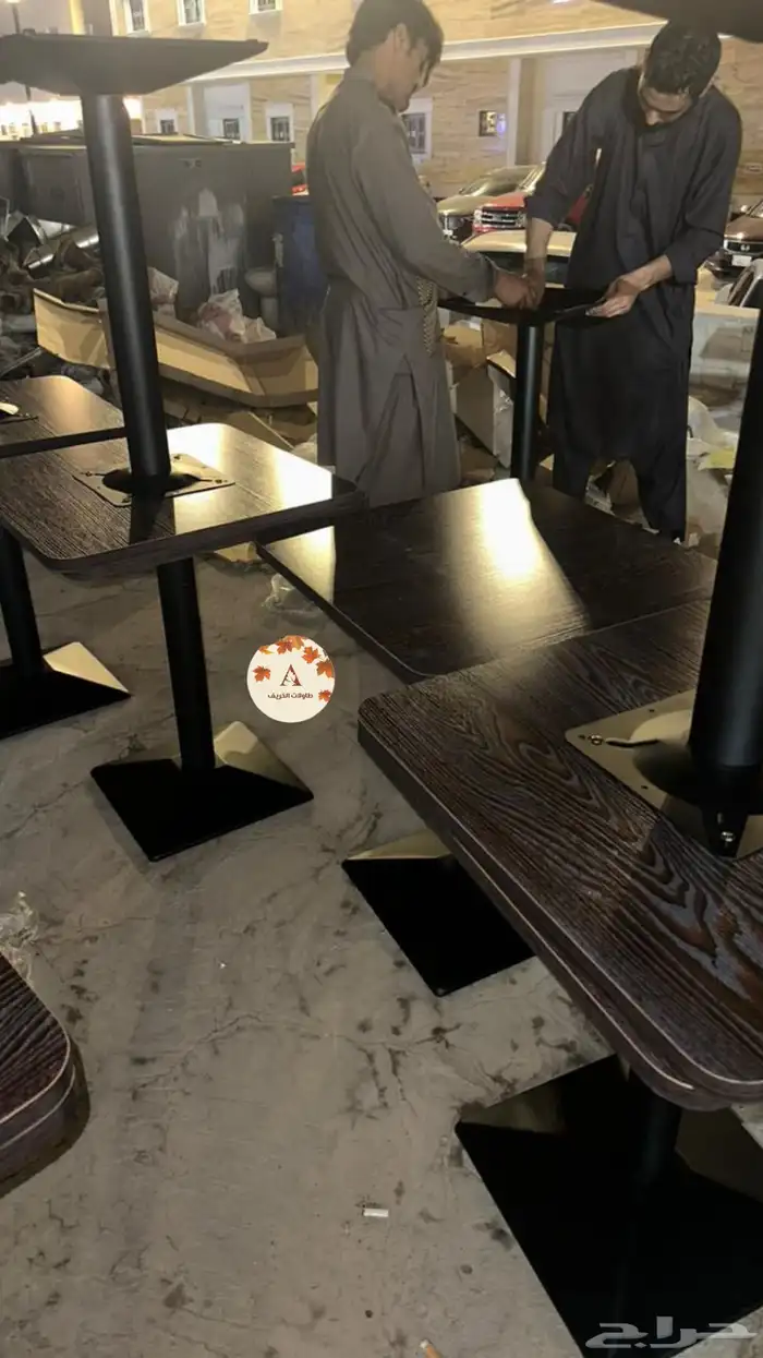 طاولة خشب 0