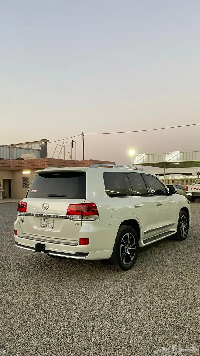 تويوتا لاندكروزر 2021 تورينق فل كامل 6