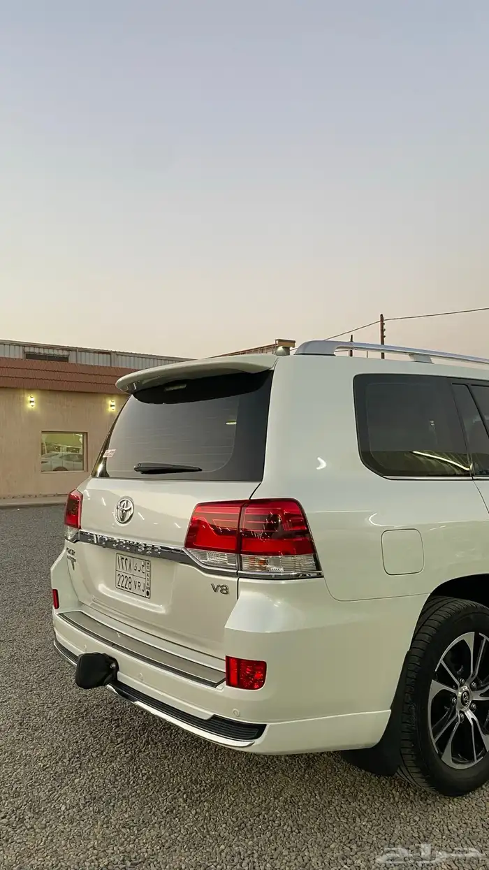 تويوتا لاندكروزر 2021 تورينق فل كامل 7