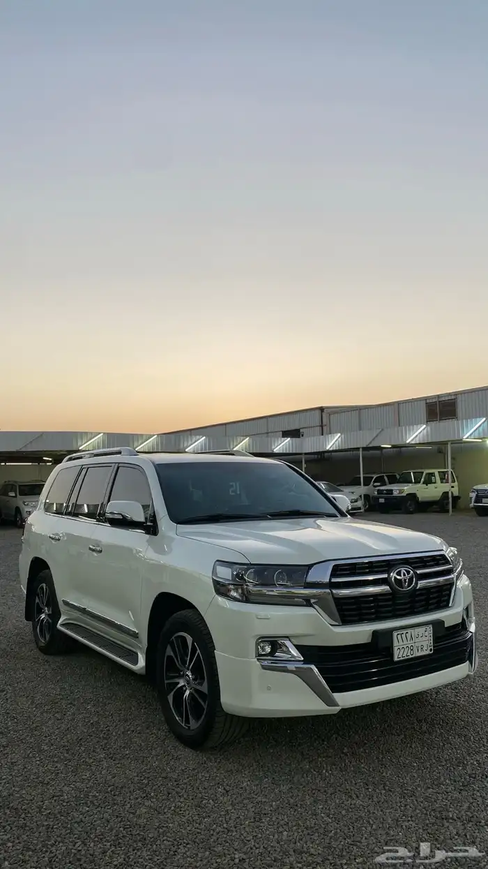 تويوتا لاندكروزر 2021 تورينق فل كامل 2