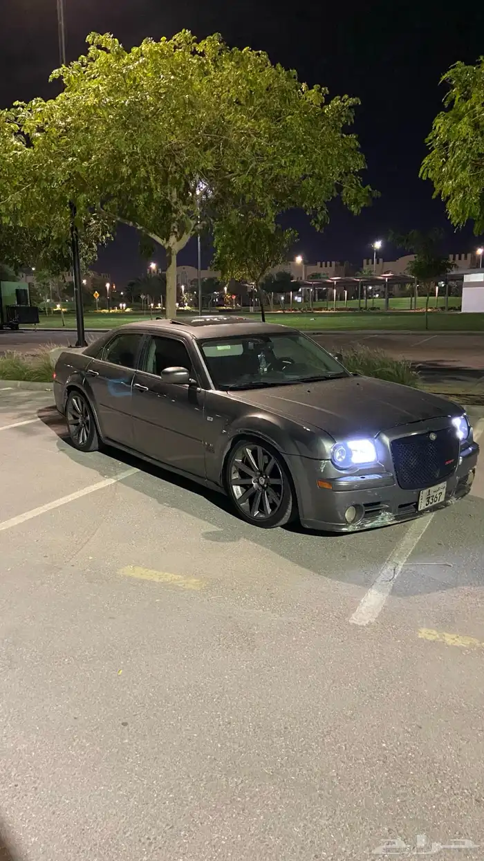 كلايزر srt8 مكينة 6.1 hemi مزود 5
