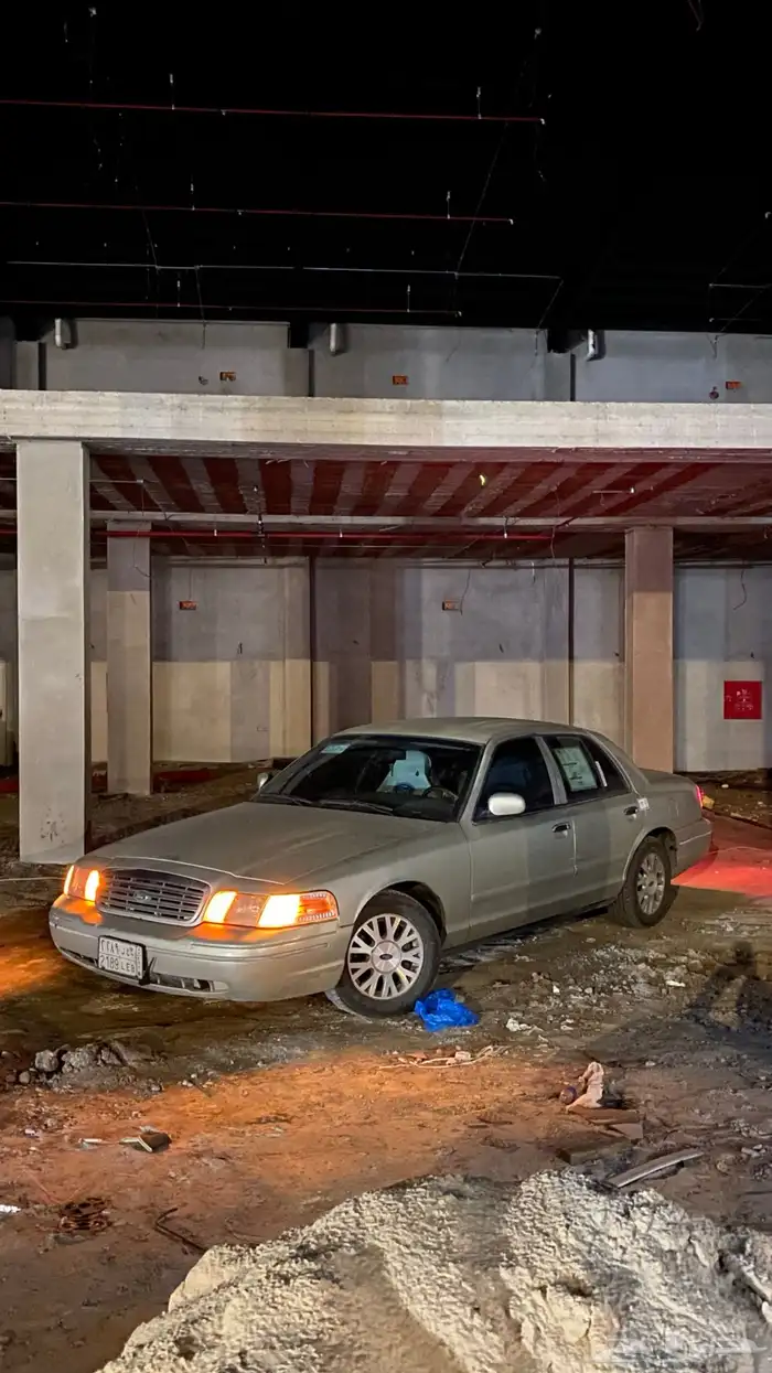 فورد فكتوريا2004 (سعودي) 2