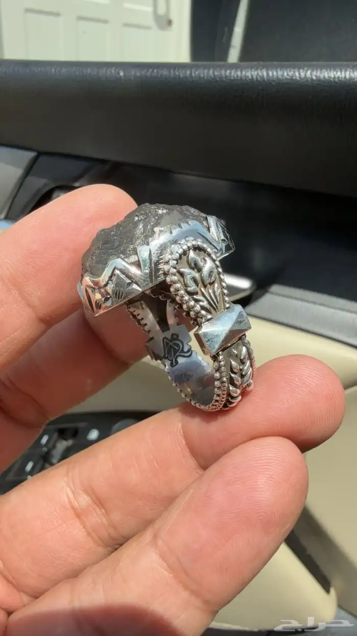 خاتم من النيزك ع صياغه مميزه 4