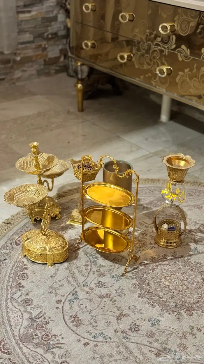 صحون تقديم ذهبي و مباخر ذهبي و تحف تزين ذهبي للبيع 2