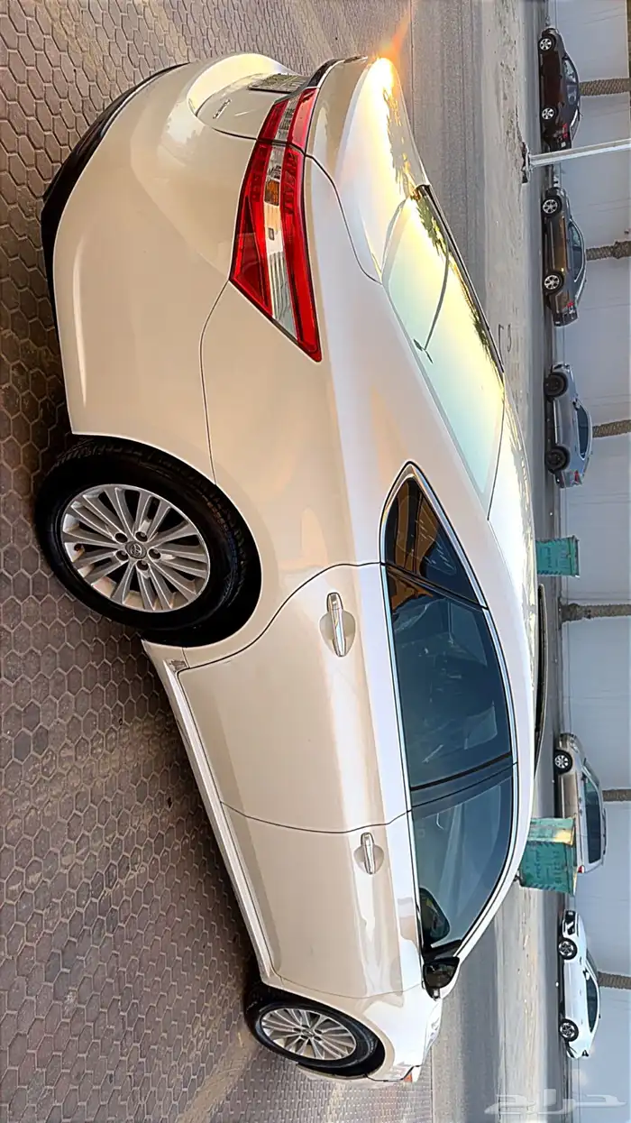 افالون ليمتد فل اوبشن موديل 2013 مالك واحد من الوكاله 9